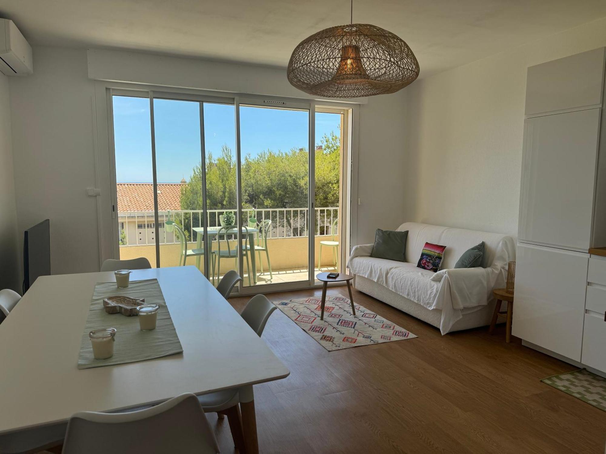 Le Balcon De La Rade Apartment กาซีส์ ภายนอก รูปภาพ